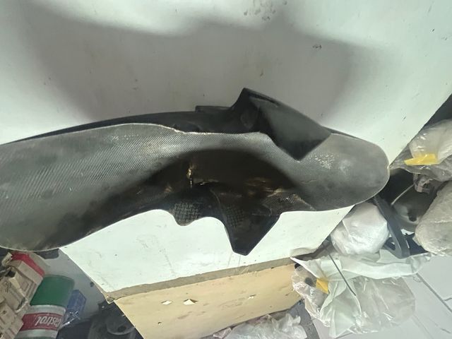 Guardabarros Delantero Fibra Yamaha R6 03/04