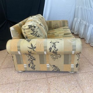 Sofá biplaza tela estampado floral