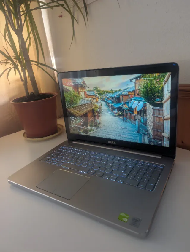 Dell Inspiron 7537 Portátil Plata/Negro