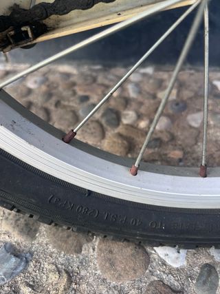 Bicicleta Monty 103 Roja y Blanca