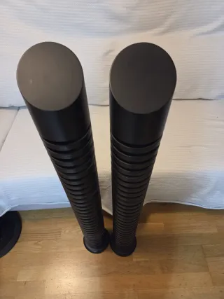 Torre Porta CD Plástico Negro