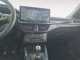 Ford Focus 1.0 Ecoboost MHEV 114kW ST-Line