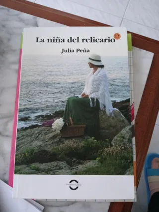 La niña del relicario