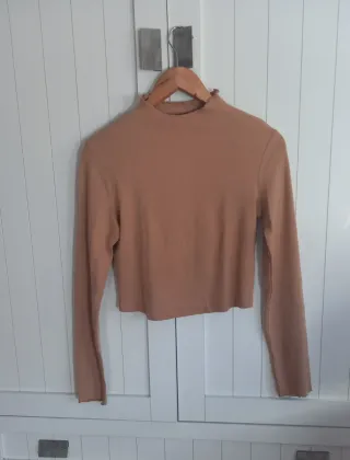 Camiseta camel de manga larga Bershka L