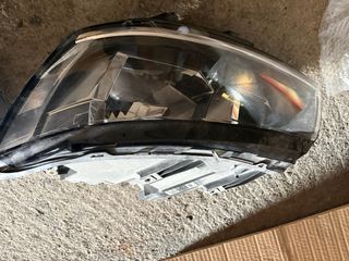 Faro Izquierdo Volkswagen Transporter