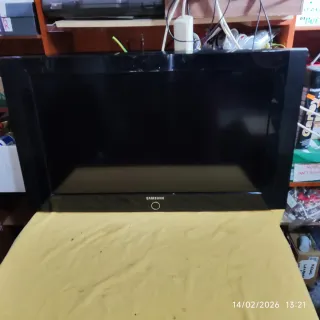 TV Samsung 32 Negra