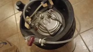 DEPÓSITO DE AGUA DESTILADA