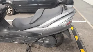 Suzuki Burgman 400 Gris