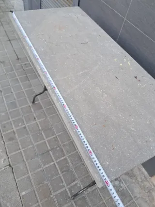 Mesa vintage piedra y metal