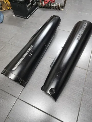 Embellecedores de tubo de Escape Yamaha MT-01 2005