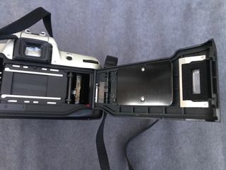 Cámara Nikon F60 con objetivo AF Nikkor 35-80mm