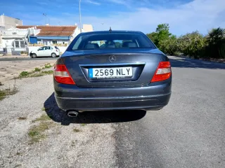 Mercedes-Benz Clase C 2011