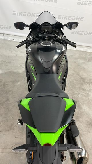 Kawasaki ZX 10R - 2025 - 297 km
