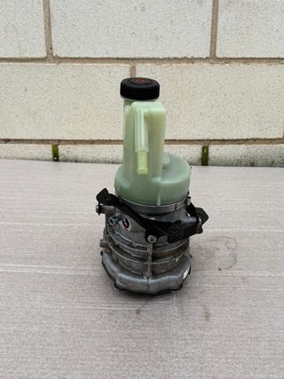 BOMBA DIRECCION HIDRAULICA RENAULT MASTER 3