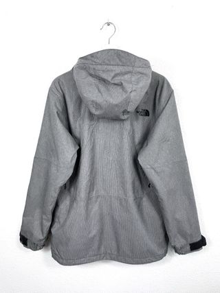 Chaqueta The North Face HyVent Oversize Sport Gris