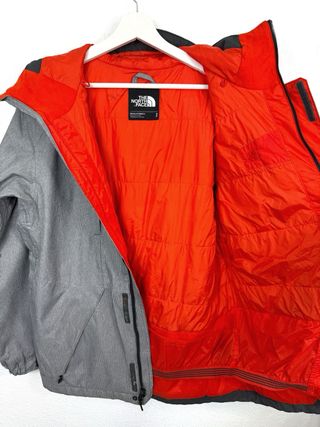 Chaqueta The North Face HyVent Oversize Sport Gris