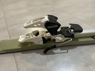 Esquís de travesía y alpino