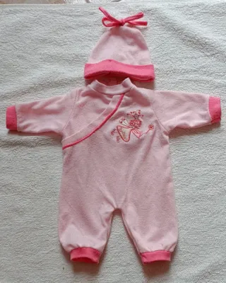 Pelele y gorro Nenuco pequeño rosa