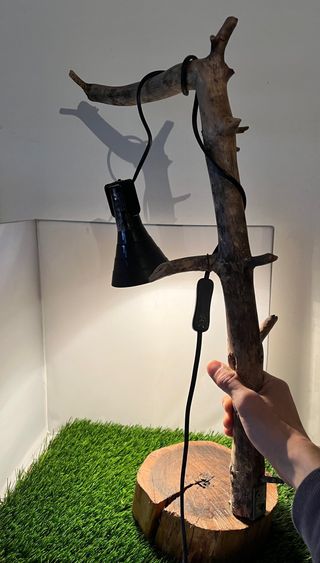 Candeeiro de madeira artesanal 60 cm altura