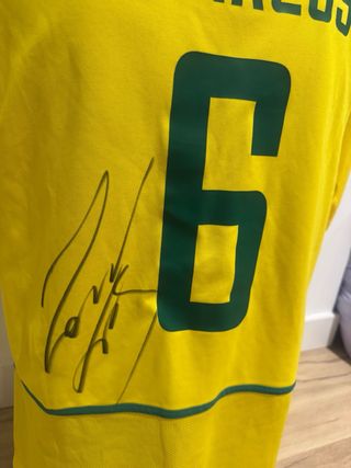 Camiseta Brasil 2002 Firmada Roberto Carlos