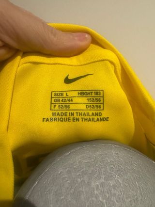 Camiseta Brasil 2002 Firmada Roberto Carlos