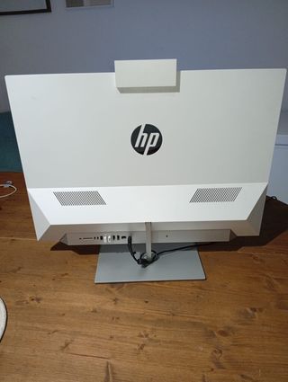 HP Pavilion 27-xa0028ns Plata
