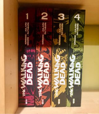 The walking dead deluxe edition 1-4