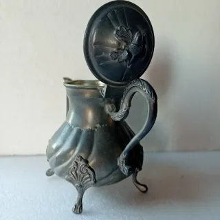 Teiera vintage in peltro