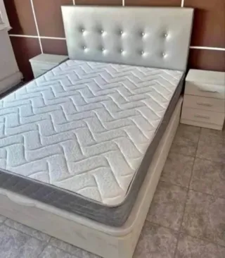 Canapés e materassi nuovi in vendita