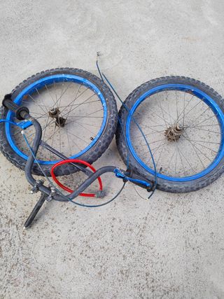 Ruedas y Manillar Bicicross BH Azules