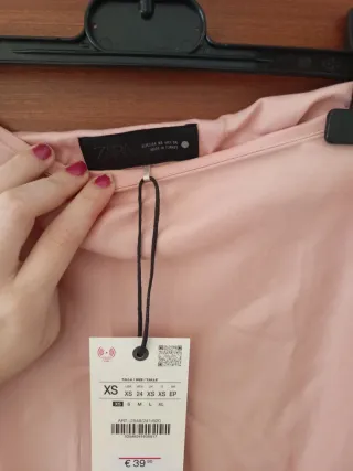 Falda rosa larga Zara