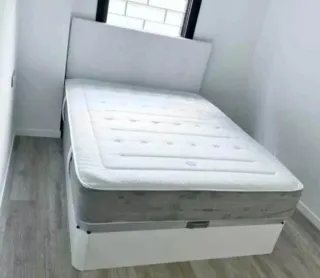 Canapés e materassi nuovi in vendita