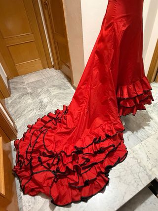 Bata de Cola de Flamenca. Talla M