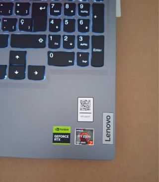 Portátil Gaming Lenovo RTX