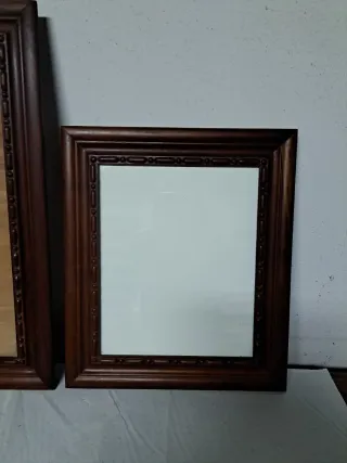 2 Marcos de madera con cristal