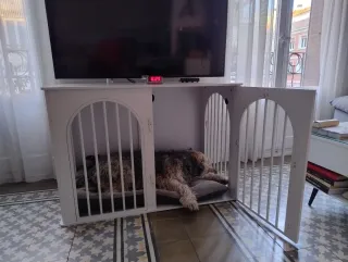 Mueble jaula blanco para perro grande