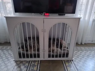 Mueble jaula blanco para perro grande