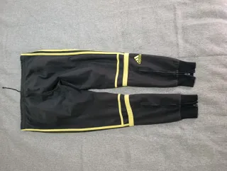 Pantalón Adidas Challenger Negro y Amarillo