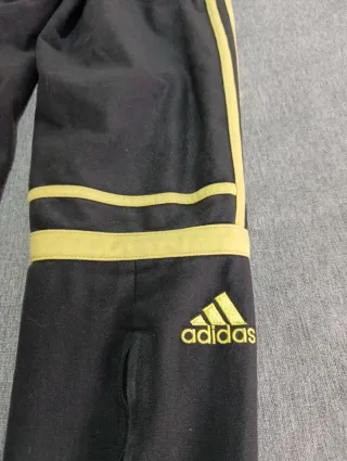 Pantalón Adidas Challenger Negro y Amarillo