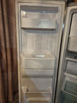 Nevera combi Hotpoint Ariston