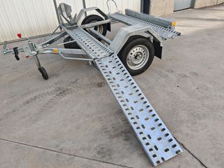 Alquiler remolque transversal para 2 motos