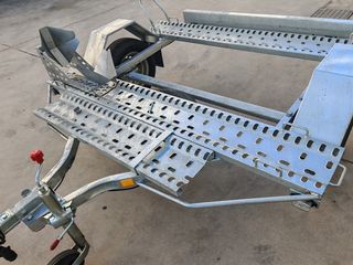 Alquiler remolque transversal para 2 motos