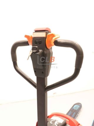 Ref. M-5819 Transpaleta Eléctrica Hangcha CBD15-JH