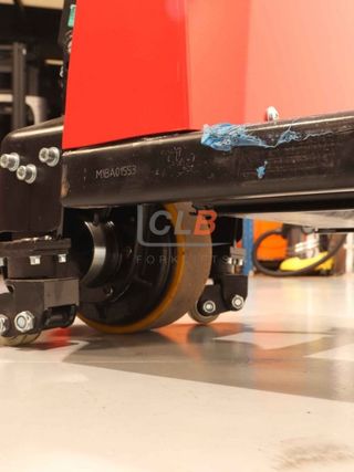 Ref. M-5819 Transpaleta Eléctrica Hangcha CBD15-JH