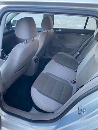 Volkswagen Golf 2010