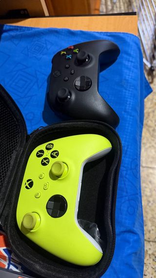 Xbox serie x 1TB ssd