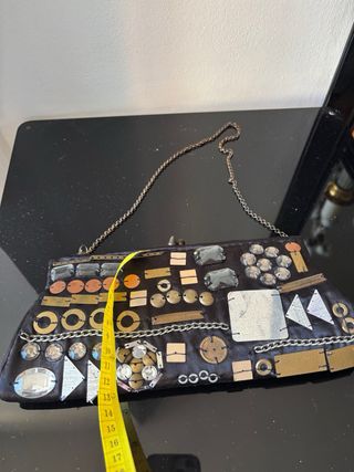 Bolso de fiesta negro con abalorios