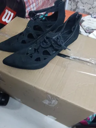 Tacones negros usados una vez Sin caja