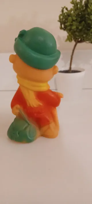 Pupazzo gomma vintage Chicco Scalatore