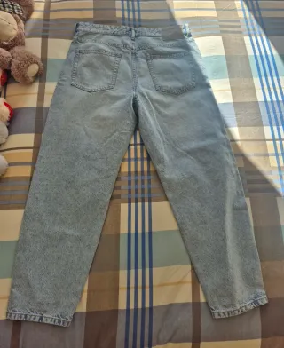 Pantalón vaquero hombre desgastado rotos